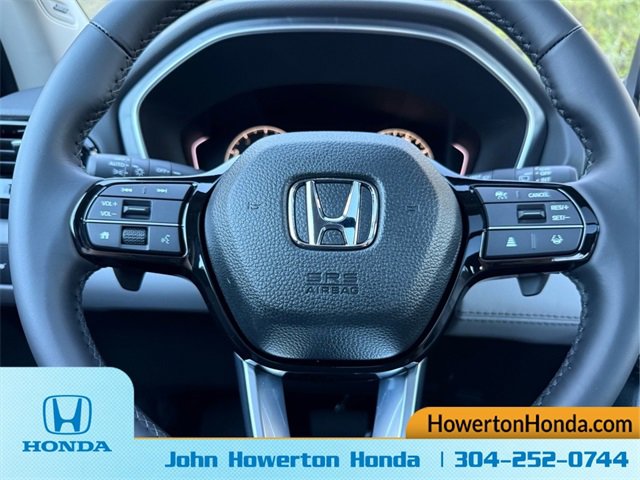 New 2025 Honda Pilot Touring image 11