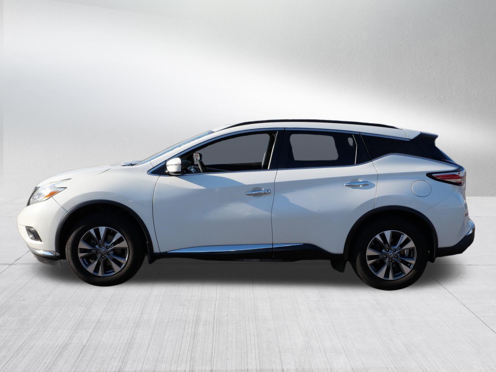 Used 2016 Nissan Murano SV AWD/4WD image 4