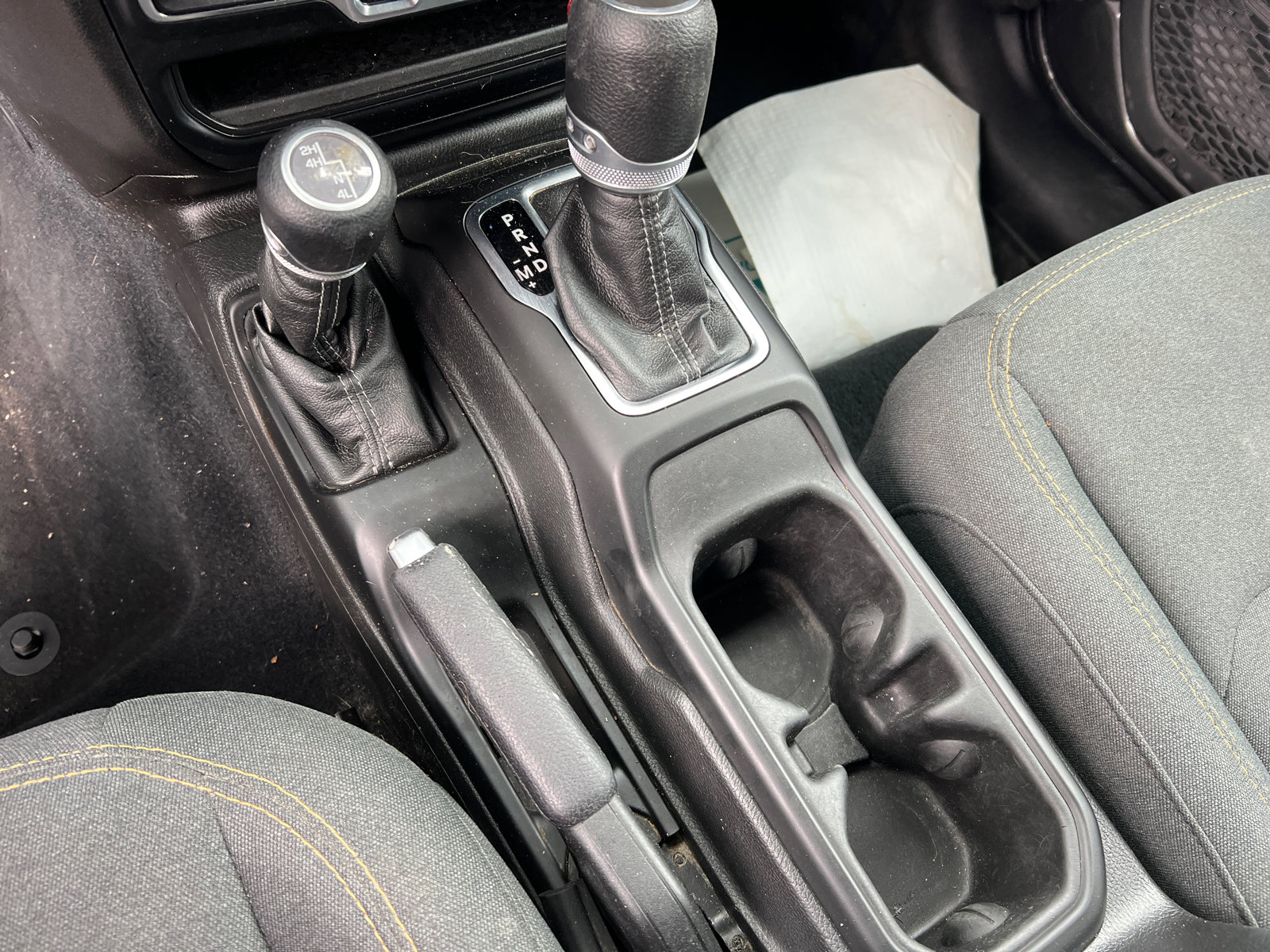 Used 2024 Jeep Gladiator Sport image 23