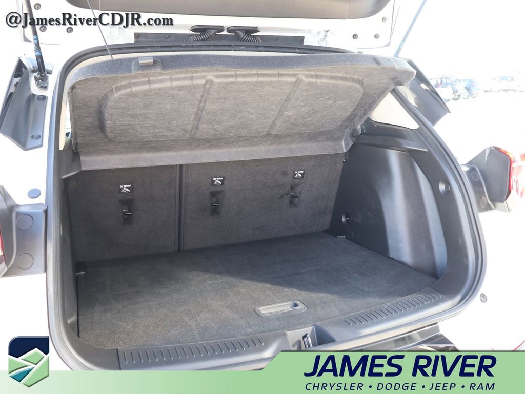 Used 2024 Buick Encore GX Sport Touring image 15