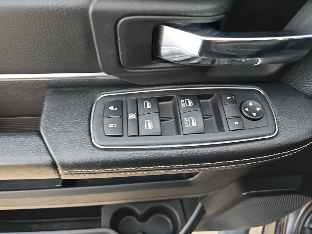 Used 2021 RAM 1500 Classic Warlock w/ Trailer & Traction Group AWD/4WD image 28