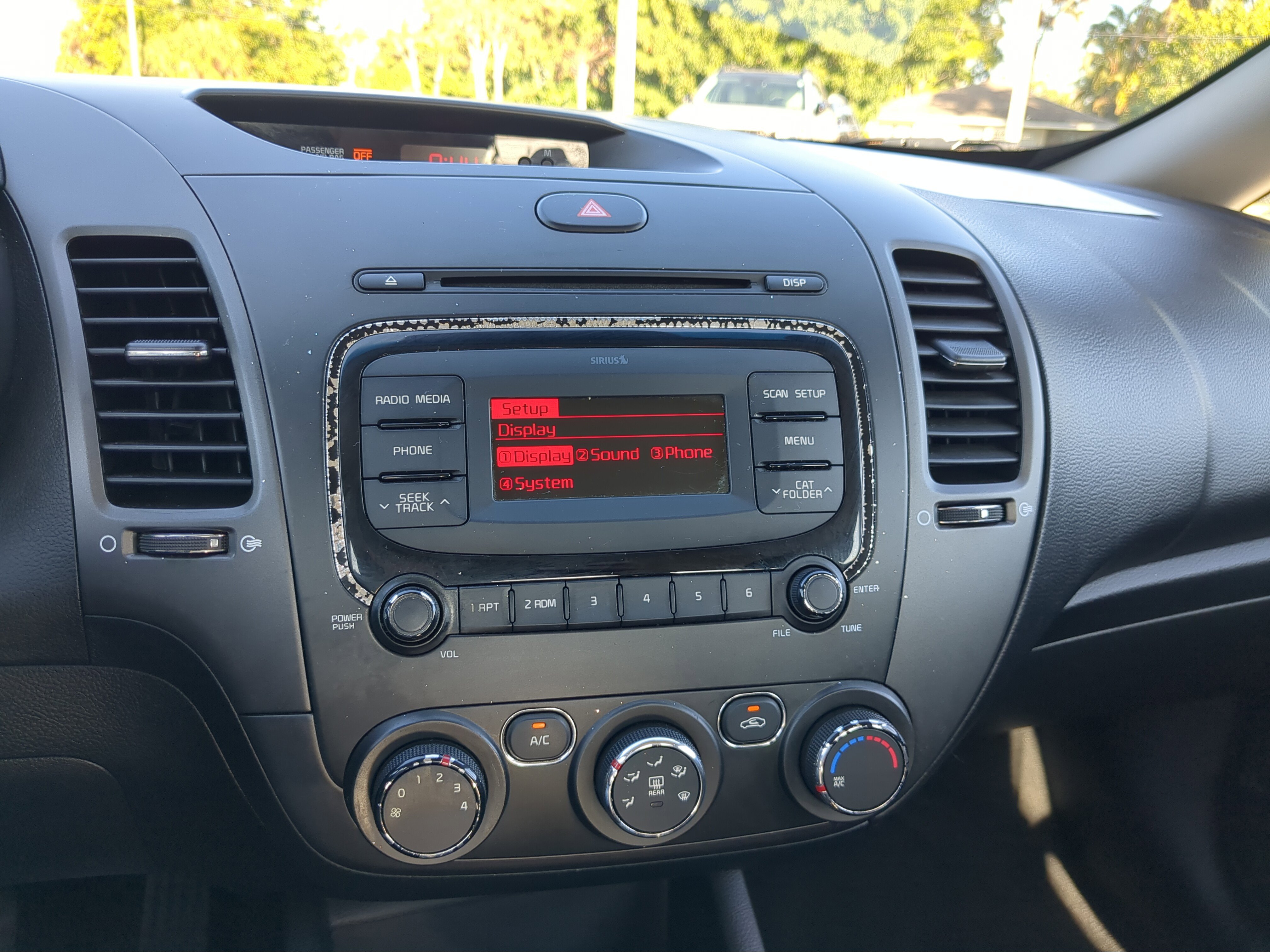 Used 2018 Kia Forte LX image 19