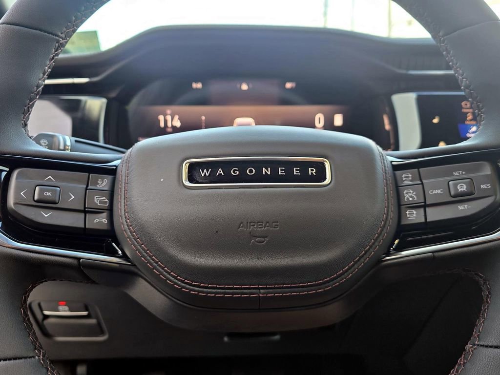 Used 2025 Jeep Wagoneer S Limited AWD/4WD image 13