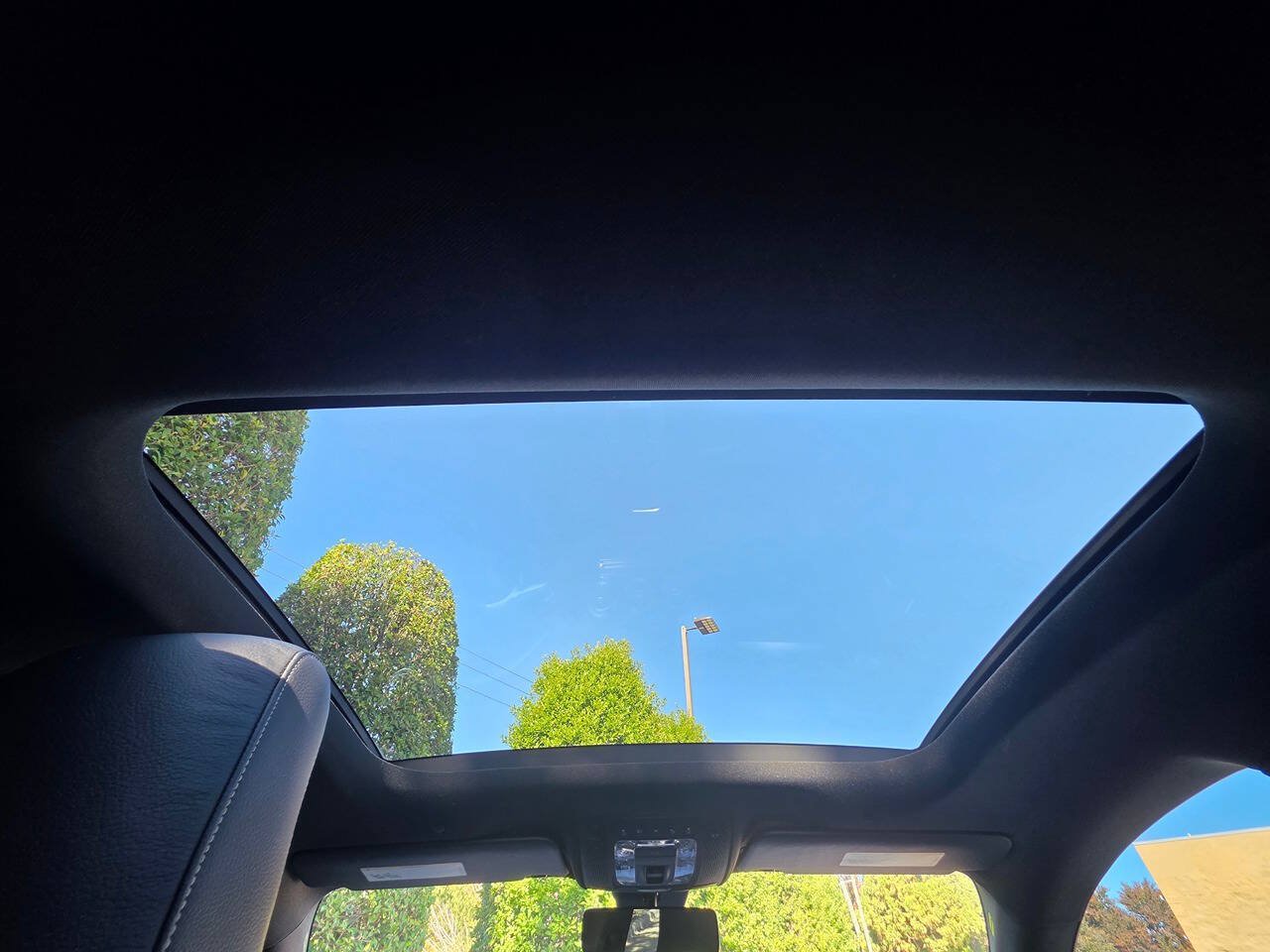Used 2020 Mercedes-Benz CLA 250 4MATIC image 29