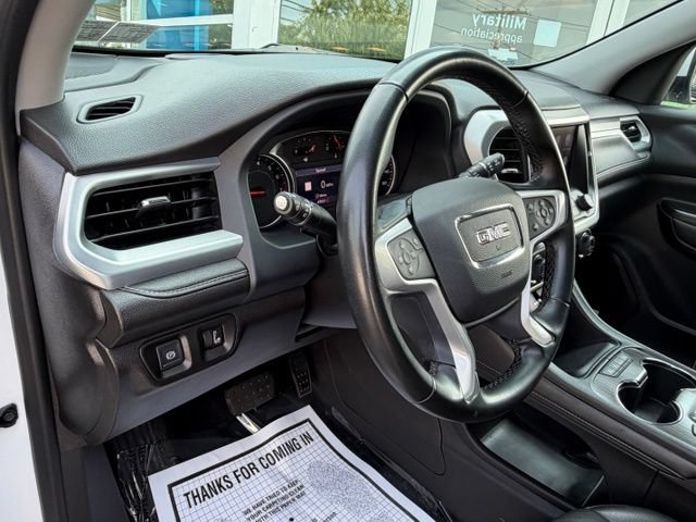 Used 2023 GMC Acadia SLT FWD image 33