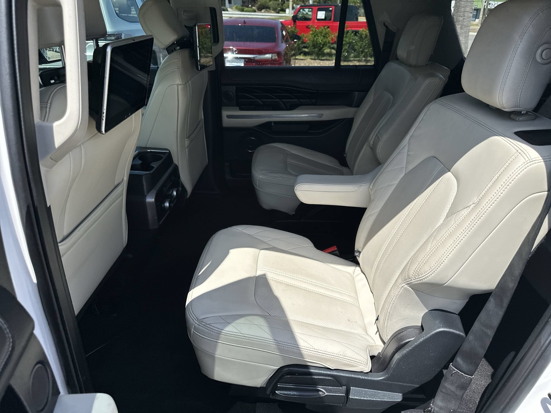 Used 2019 Ford Expedition Max Platinum AWD/4WD image 21