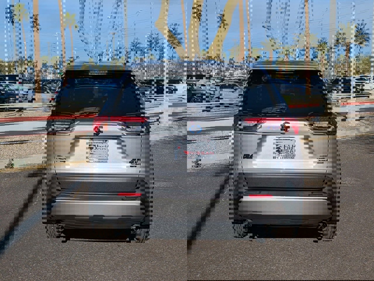 Used 2023 Toyota RAV4 Limited image 5