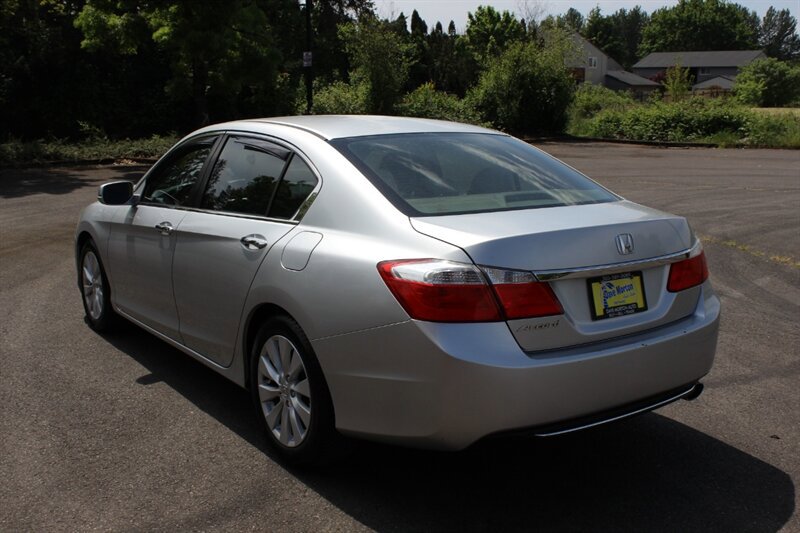 Used 2013 Honda Accord EX image 3