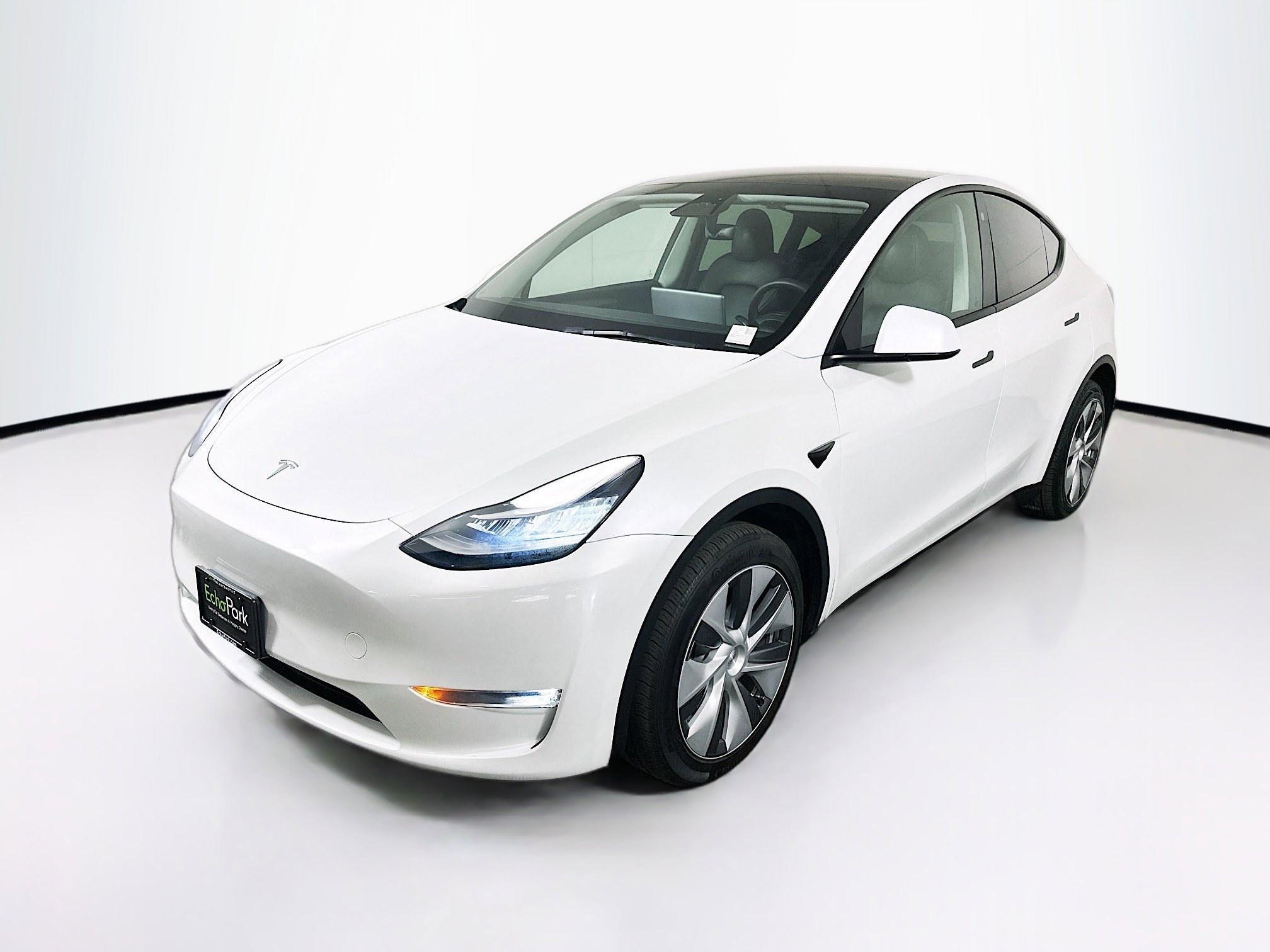Used 2023 Tesla Model Y Long Range image 3