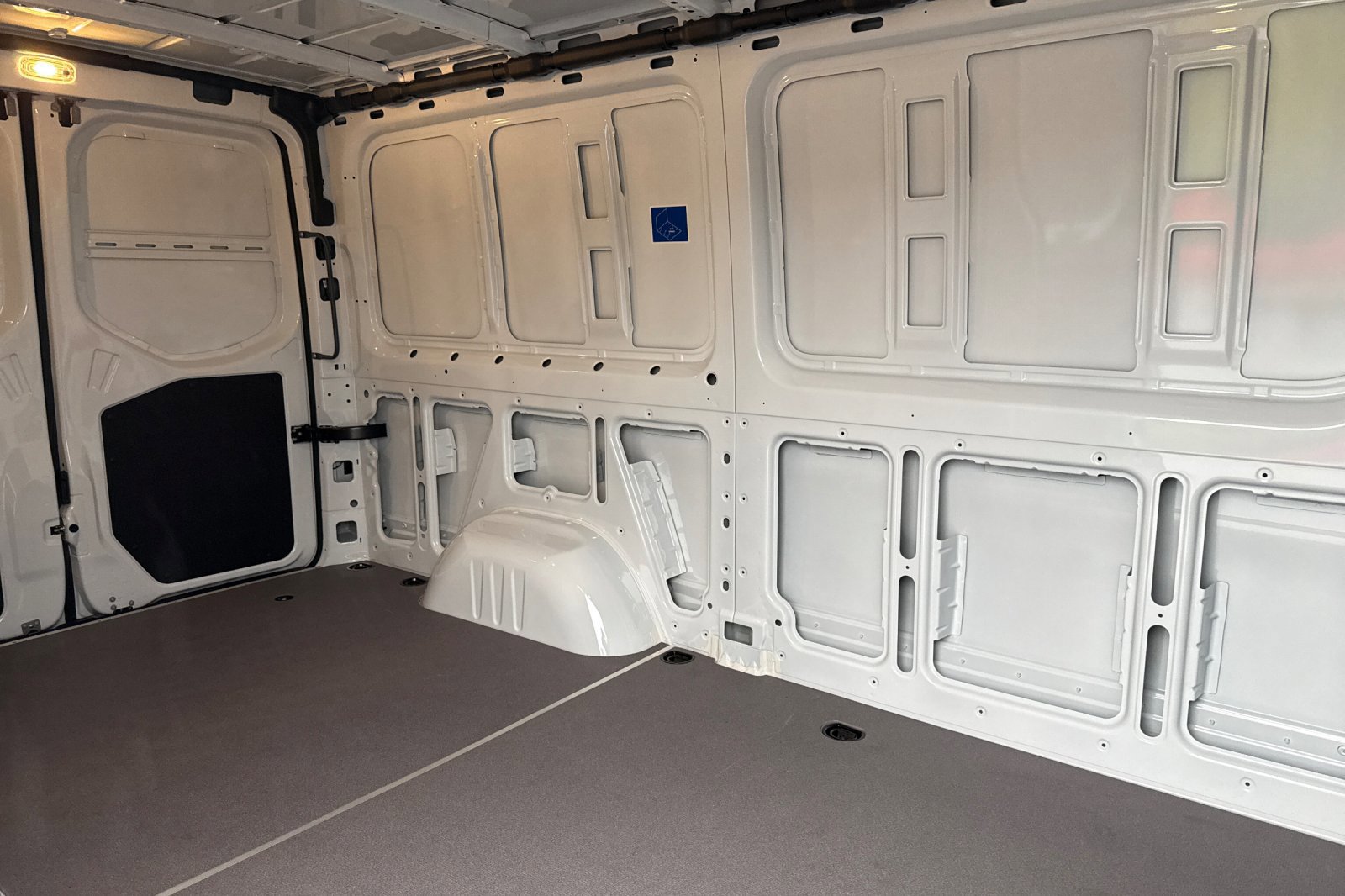 New 2025 Mercedes-Benz Sprinter 2500 image 27