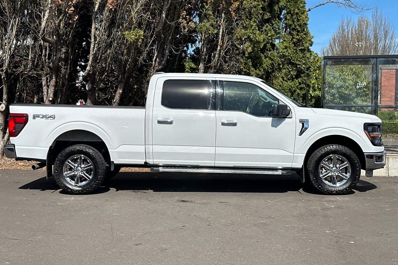Used 2024 Ford F150 XLT w/ FX4 Off-Road Package image 3