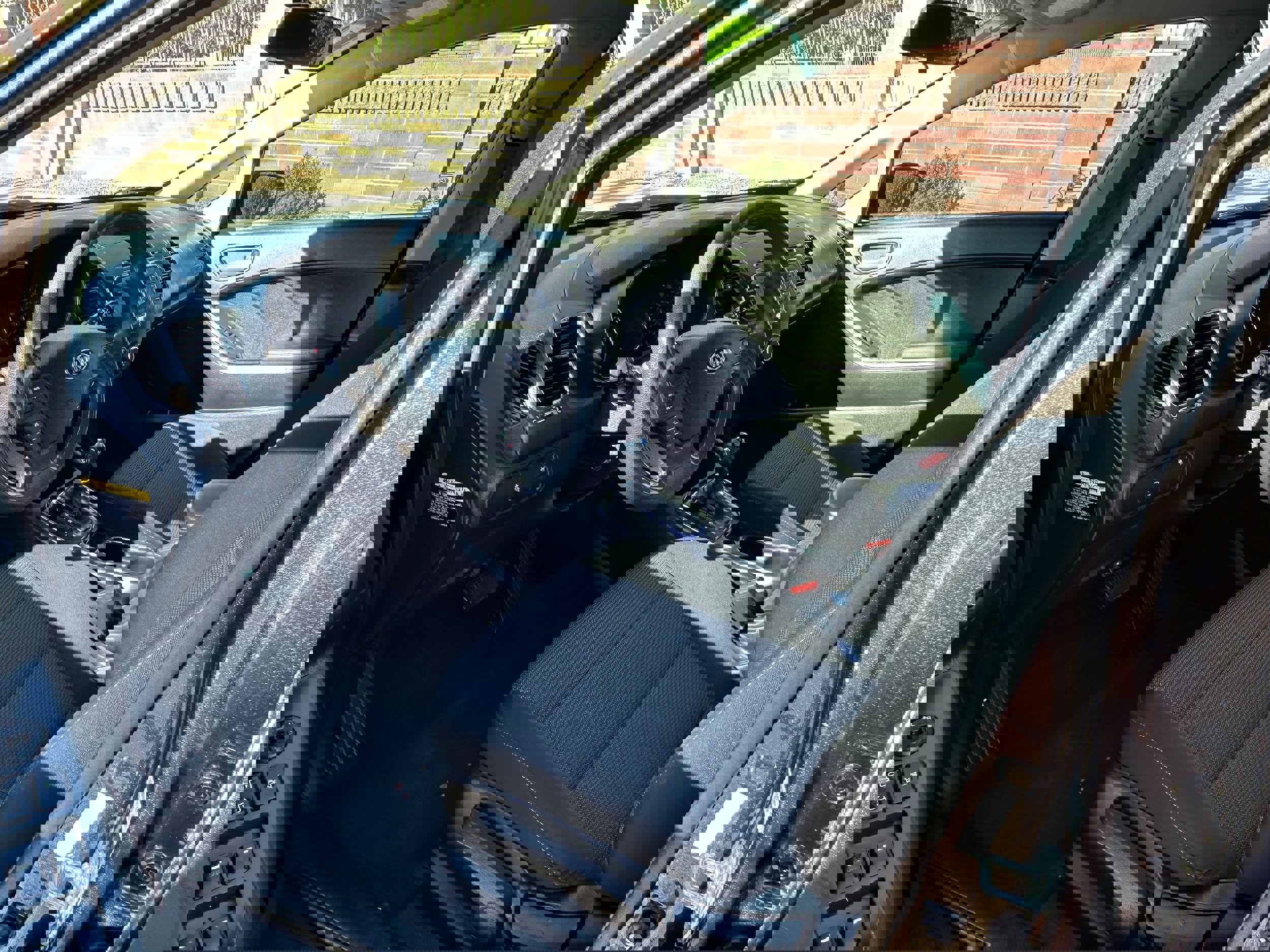 Used 2017 Kia Forte LX image 6