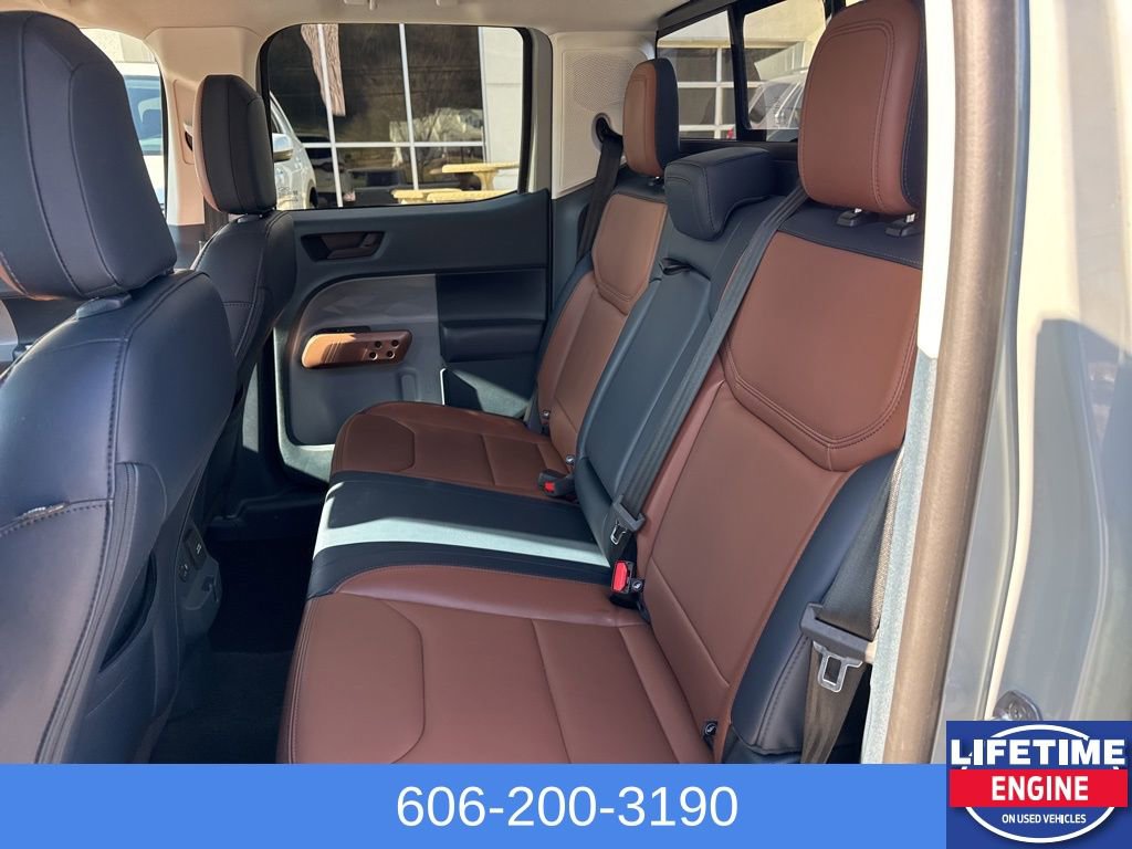 Used 2022 Ford Maverick Lariat w/ Lariat Luxury Package image 12