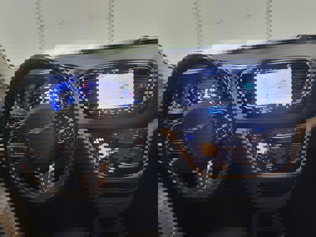 Used 2021 Chrysler Pacifica Touring-L image 12