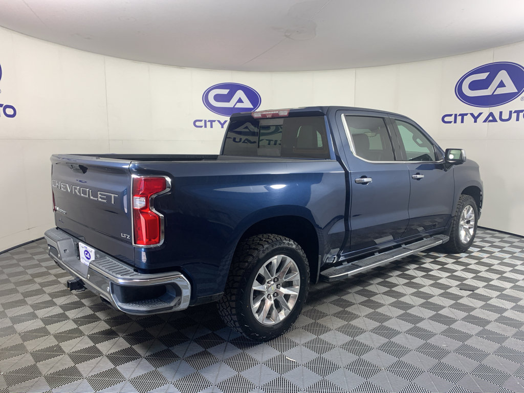 Used 2020 Chevrolet Silverado 1500 LTZ w/ LTZ Premium Package AWD/4WD image 3