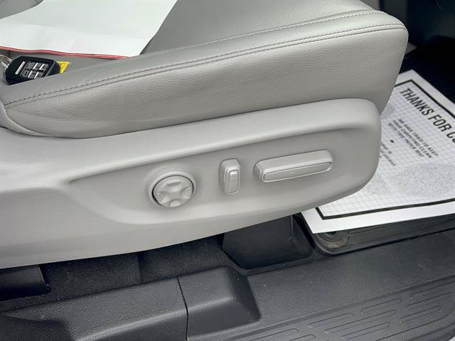 Used 2023 Honda Odyssey Touring image 13