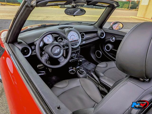 Used 2014 MINI Cooper S image 9
