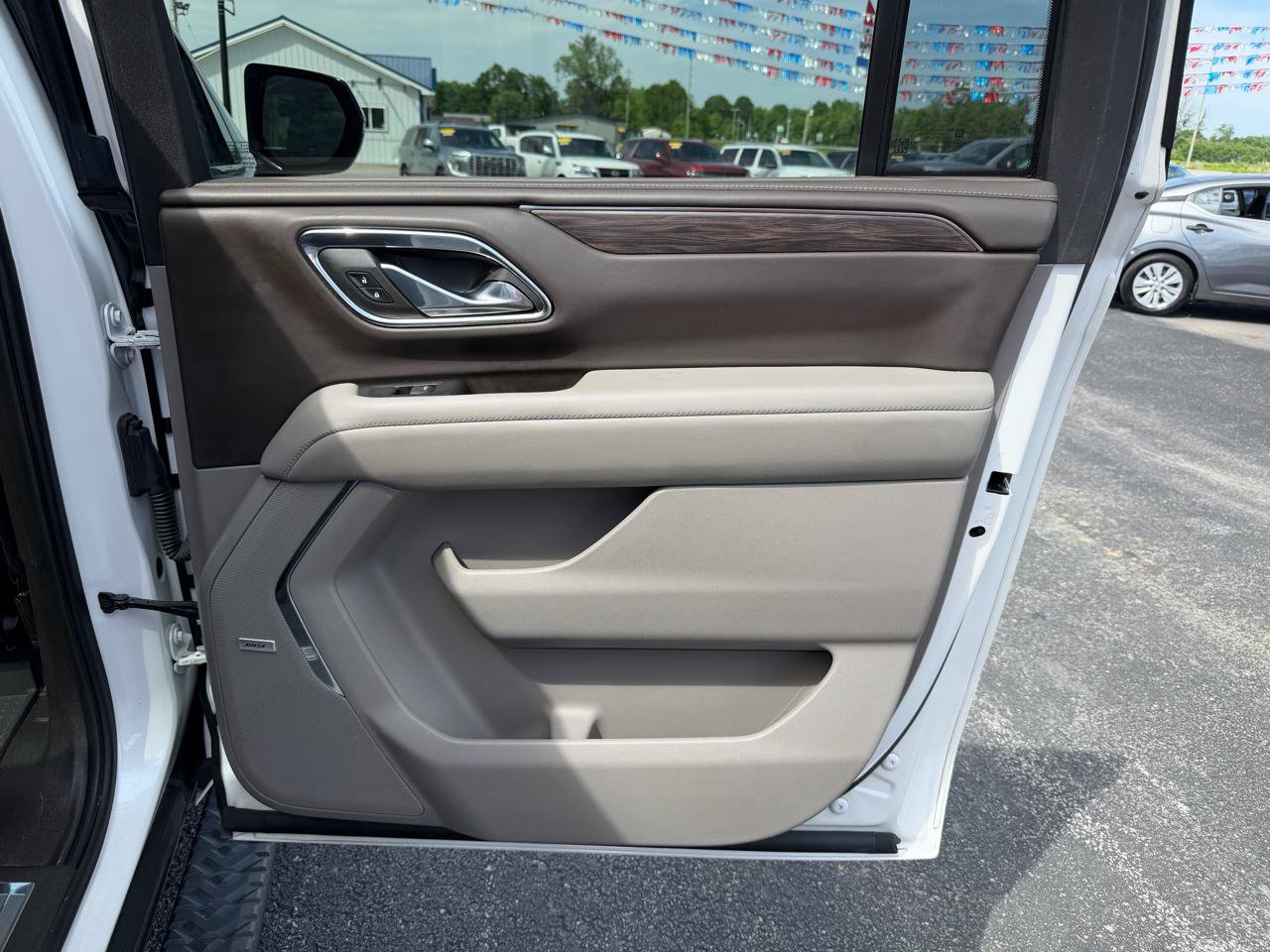 Used 2023 Chevrolet Suburban Z71 AWD/4WD image 21