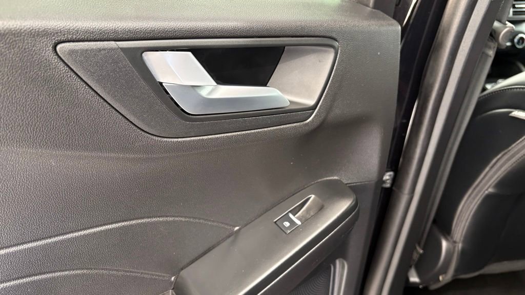 Used 2025 Ford Escape ST-Line Select image 20