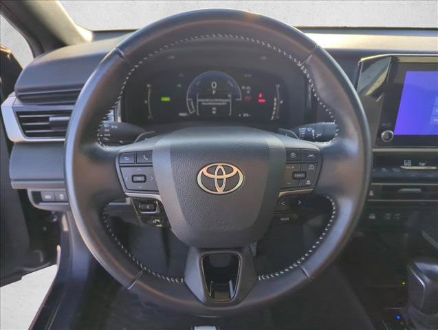Certified 2025 Toyota Camry SE FWD image 13