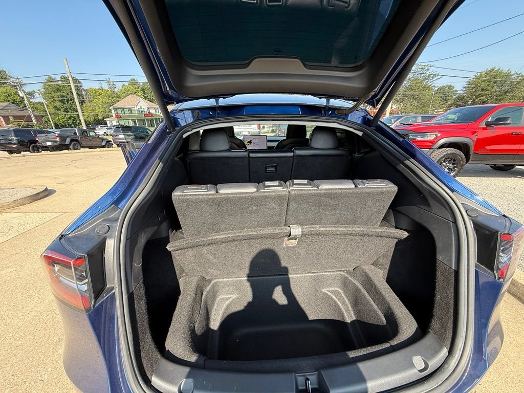 Used 2021 Tesla Model Y Long Range AWD/4WD image 23