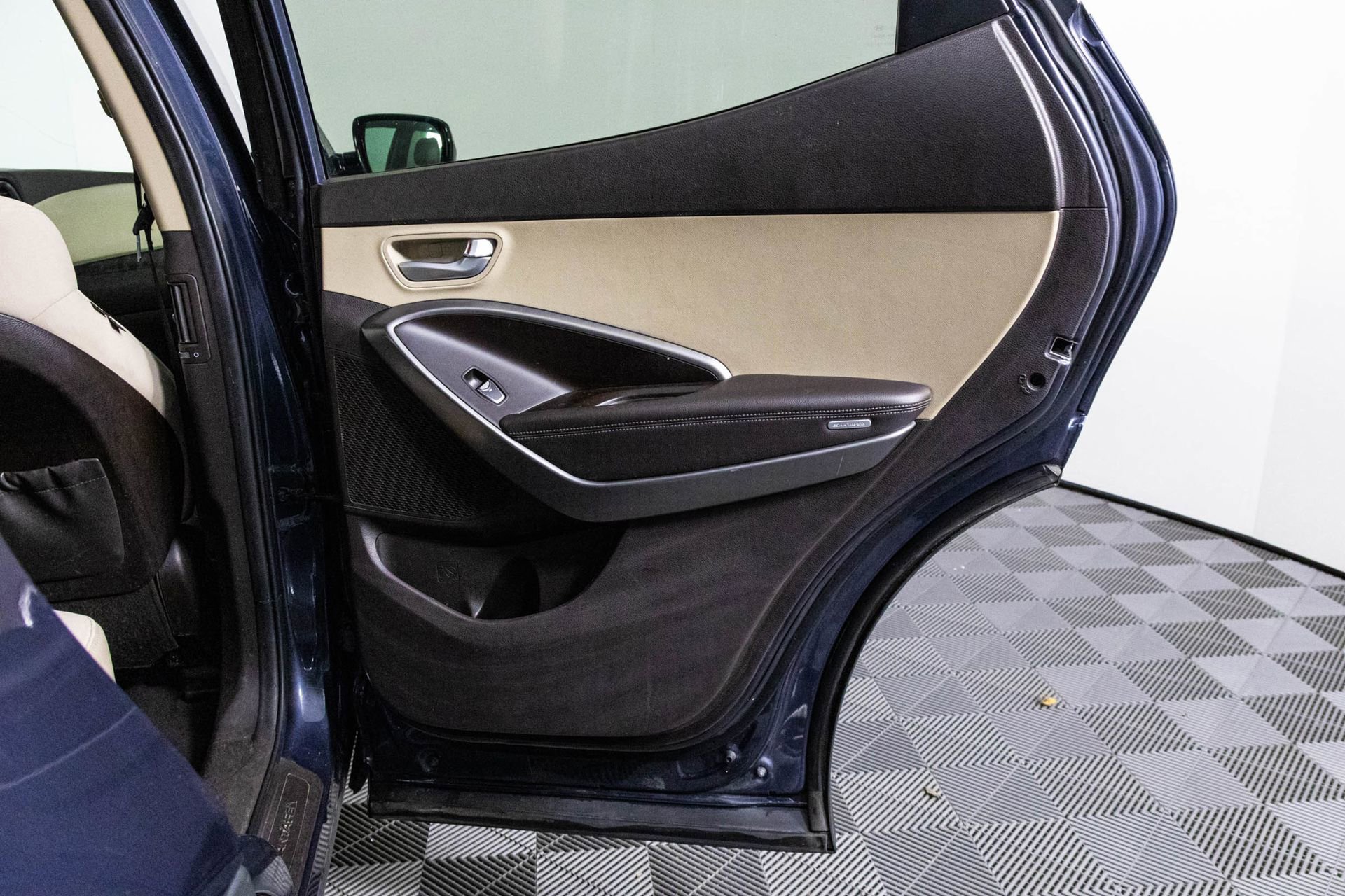 Used 2017 Hyundai Santa Fe Sport image 38