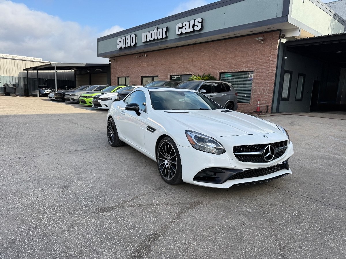 Used 2018 Mercedes-Benz SLC 300 w/ Premium 1 Package image 2