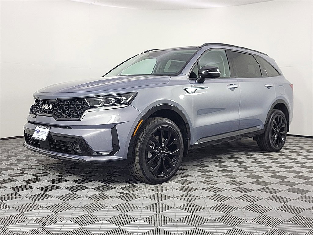 Used 2023 Kia Sorento SX