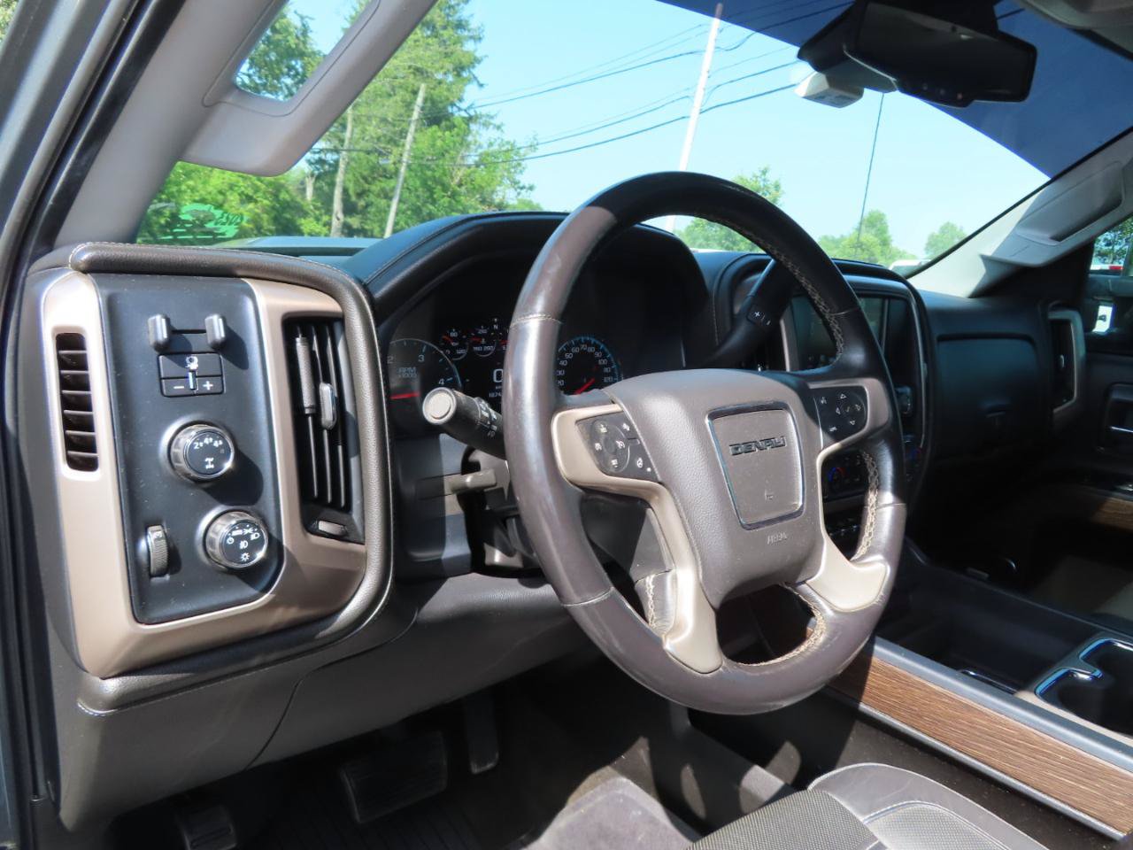 Used 2018 GMC Sierra 3500 Denali w/ Duramax Plus Package AWD/4WD image 36