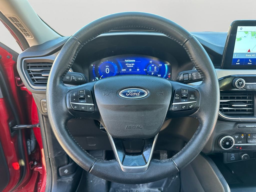 Used 2020 Ford Escape SE Sport image 12