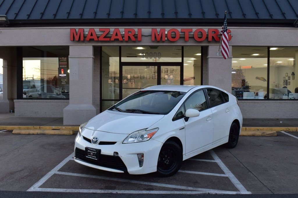 Used 2015 Toyota Prius Two image 2