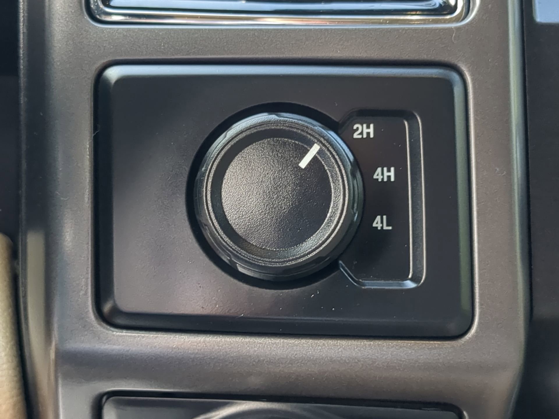 Certified 2018 Ford F150 XLT w/ Equipment Group 302A Luxury image 55