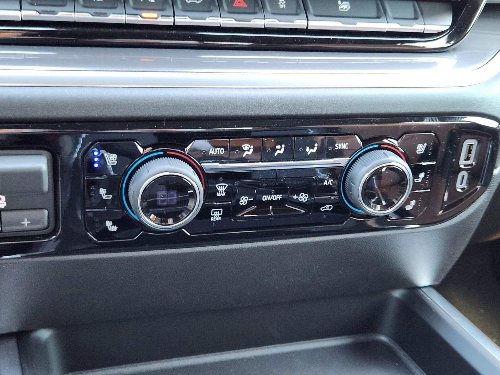 New 2026 Chevrolet Silverado 3500 High Country w/ Technology Package image 19