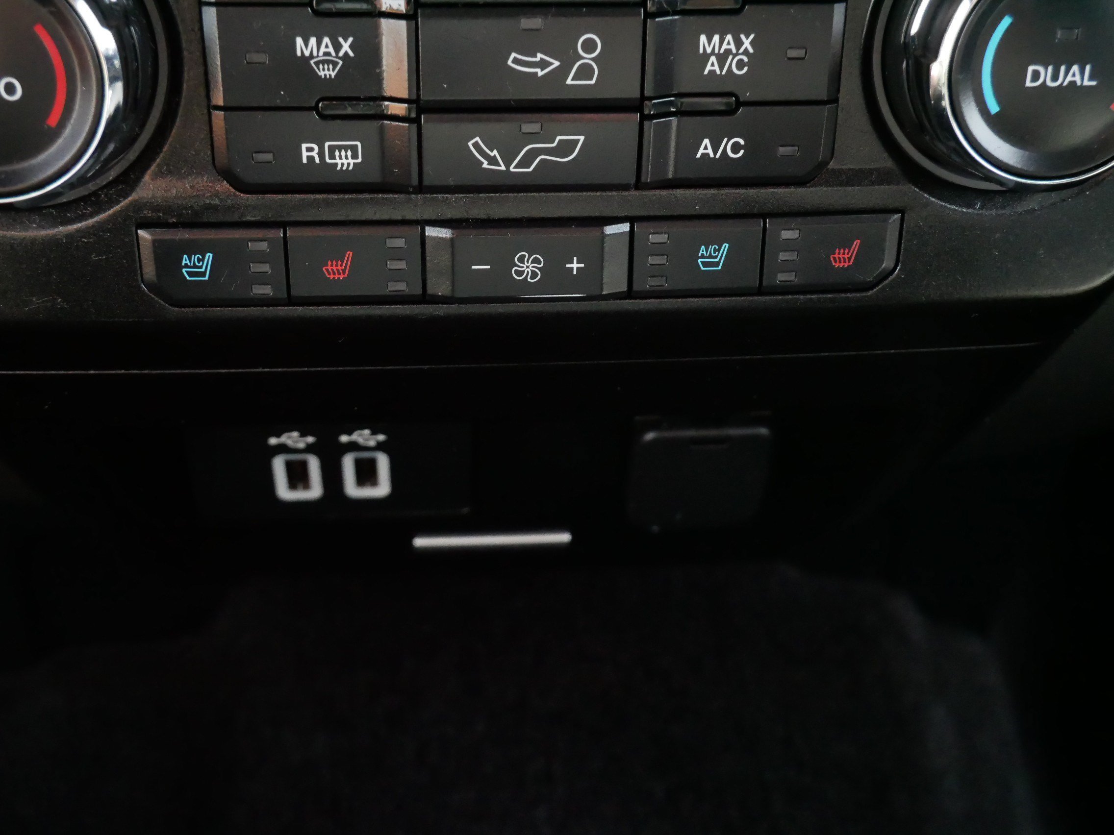 Used 2016 Ford F150 Lariat w/ Trailer Tow Package AWD/4WD image 24
