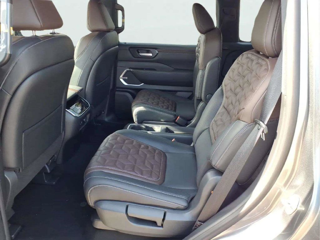 New 2026 Nissan Armada Platinum Reserve AWD/4WD image 14