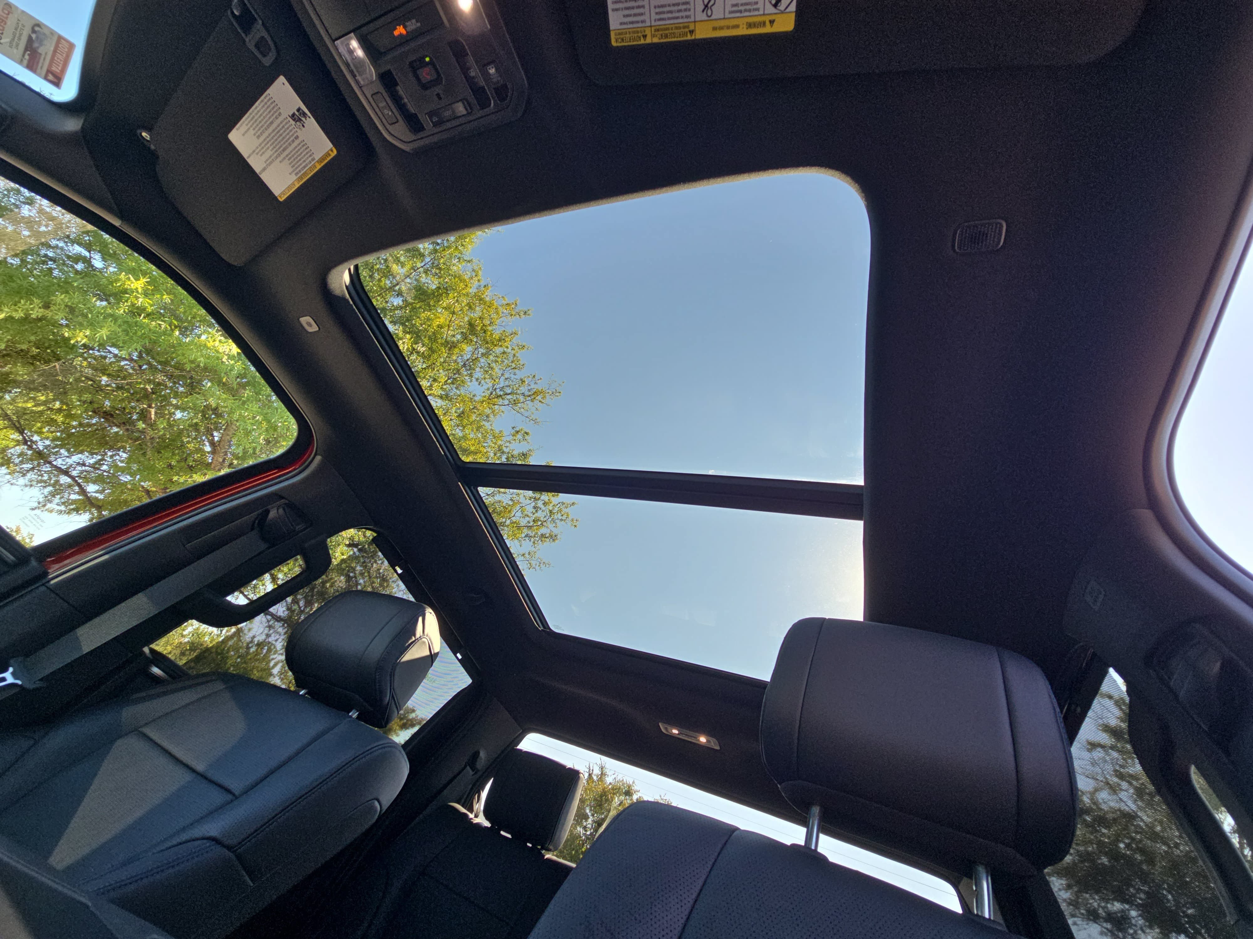 Used 2025 Toyota Tundra Platinum AWD/4WD image 30