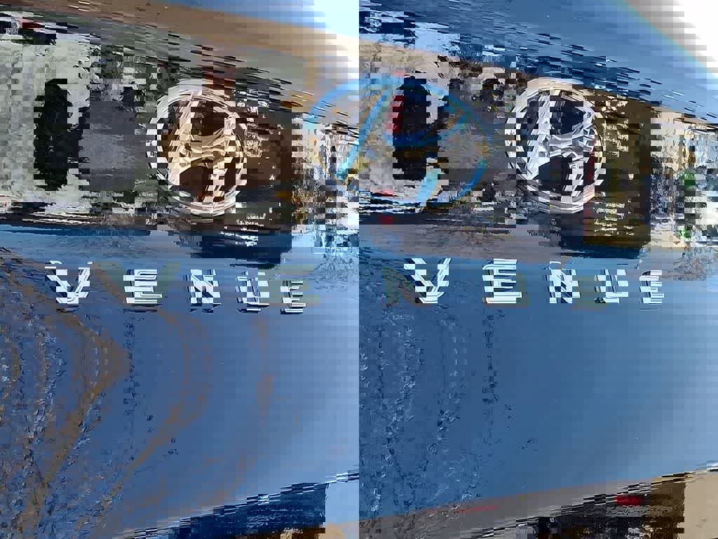 New 2026 Hyundai Venue SE image 21