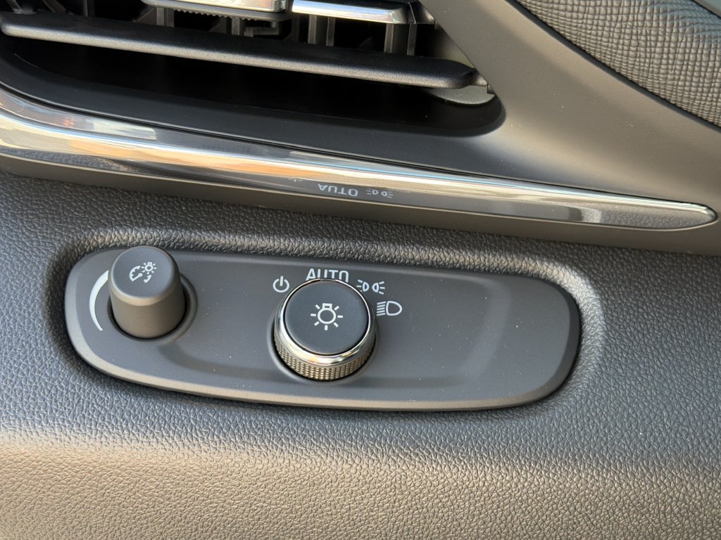 New 2026 Buick Envista Sport Touring w/ Convenience I Package FWD image 30