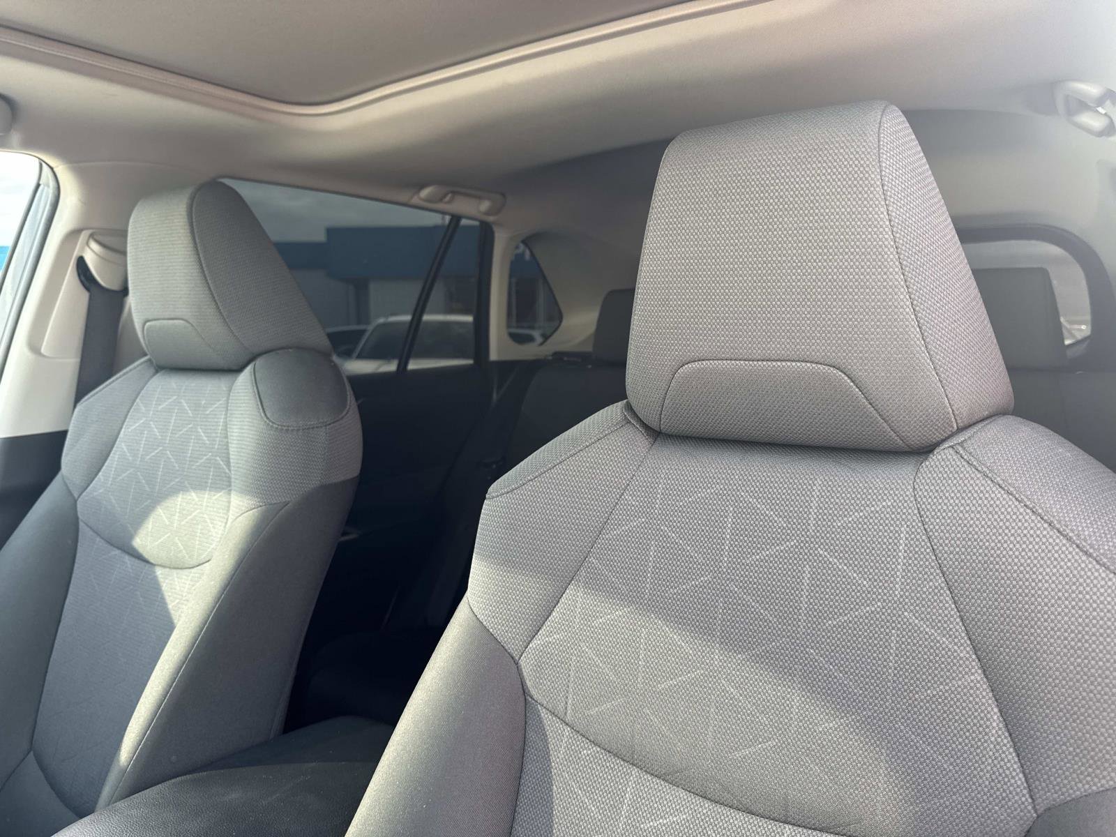 Used 2025 Toyota RAV4 XLE image 22