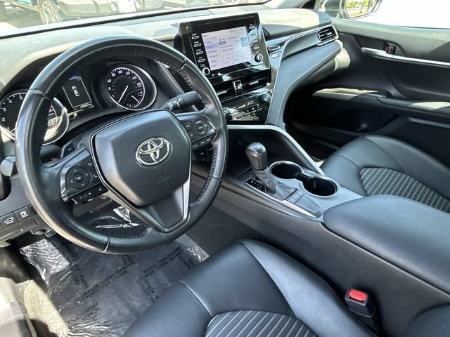 Used 2024 Toyota Camry SE w/ Convenience Package FWD image 17