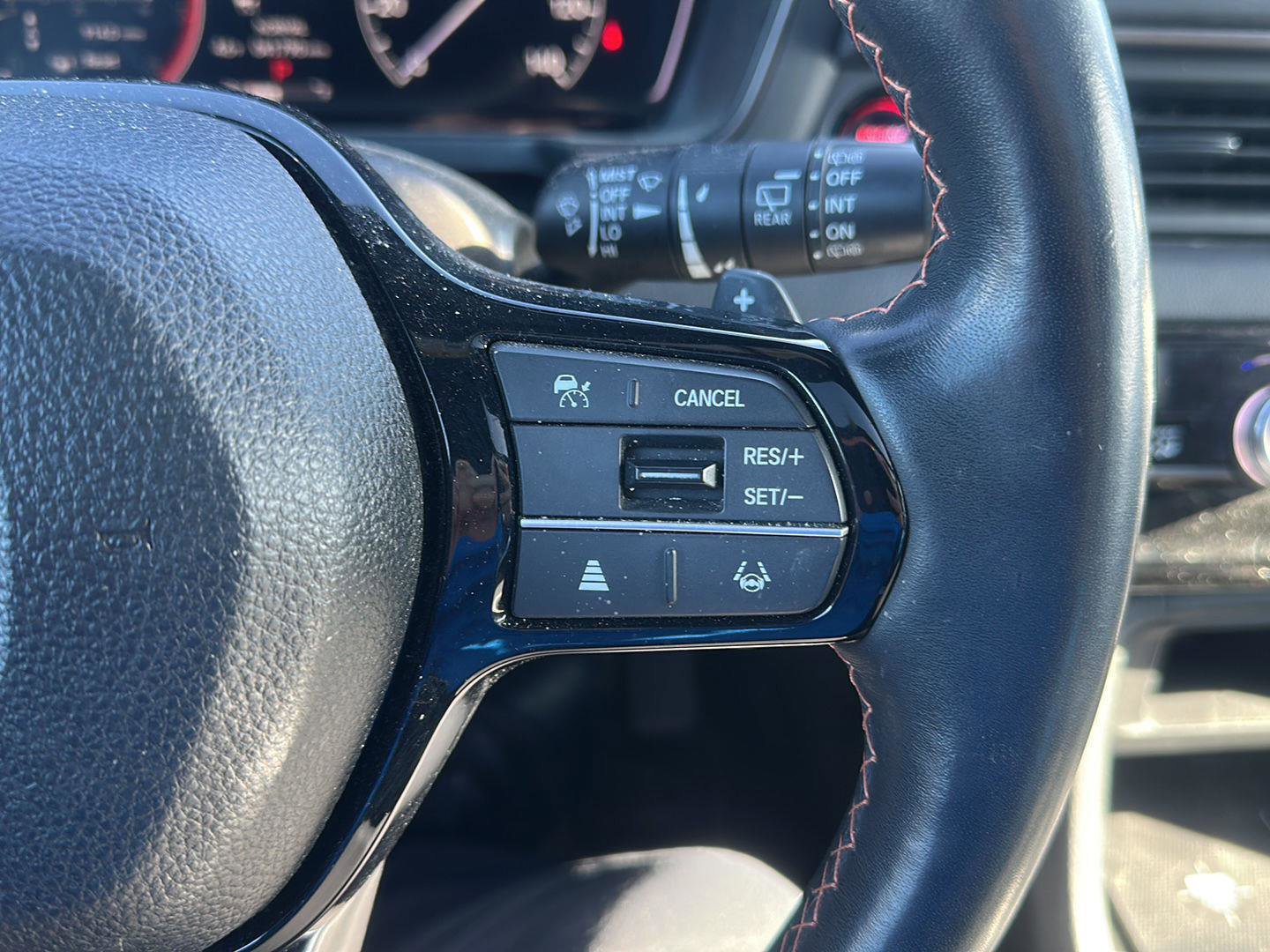 Used 2023 Honda Pilot TrailSport image 15