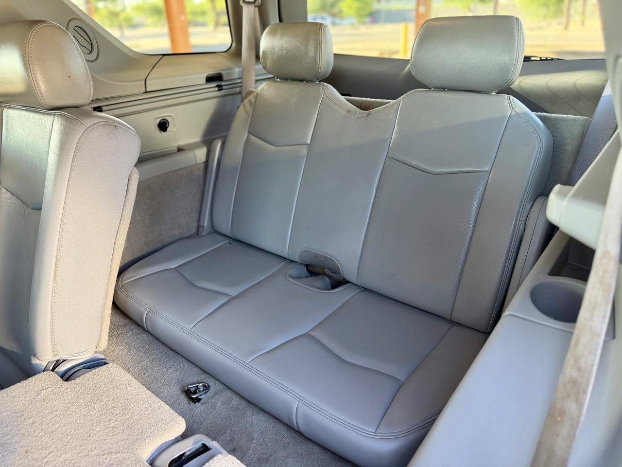 Used 2007 Cadillac SRX w/ Utility Package RWD image 11
