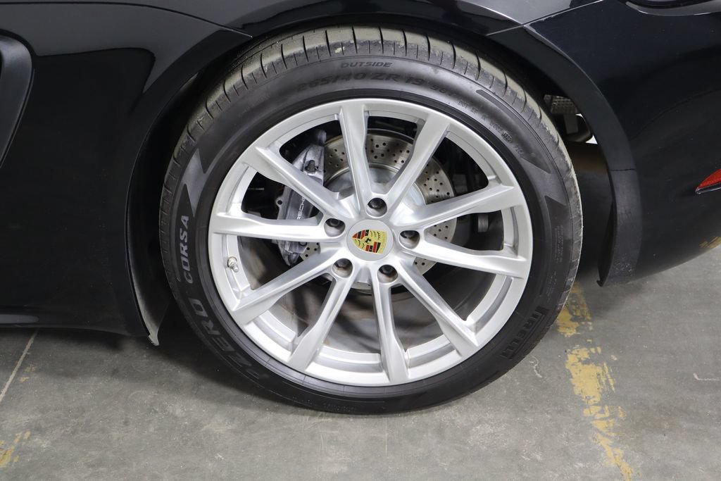 Used 2019 Porsche 718 Boxster RWD image 41