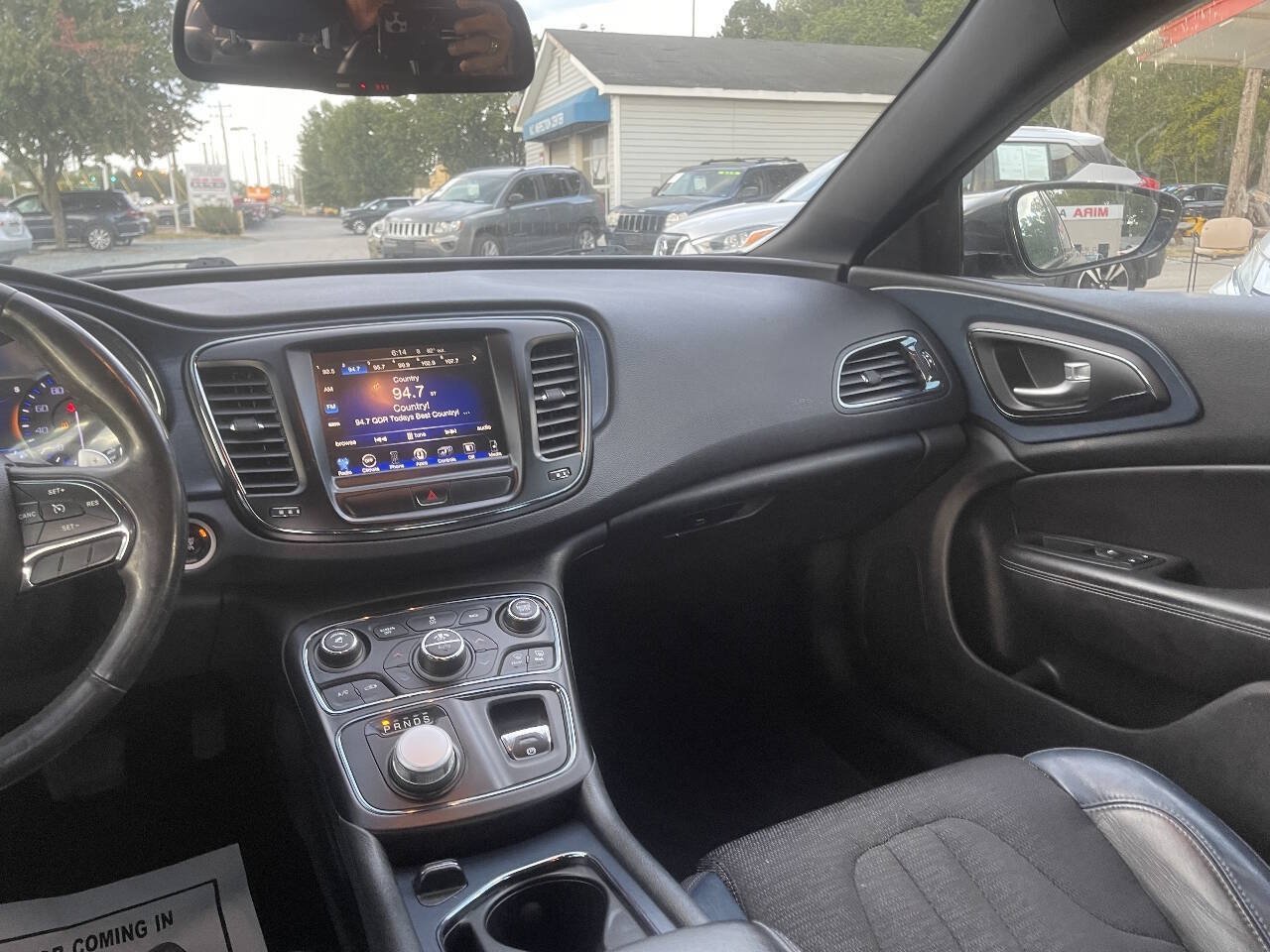 Used 2016 Chrysler 200 S w/ Comfort Group FWD image 21