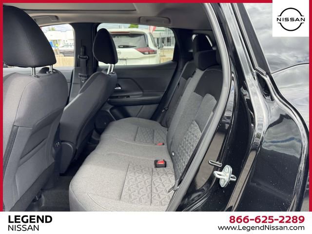 Used 2025 Nissan Kicks SV w/ SV Premium Package AWD/4WD image 12
