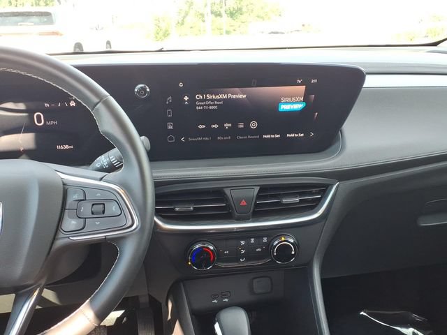 Used 2024 Buick Encore GX Preferred FWD image 2