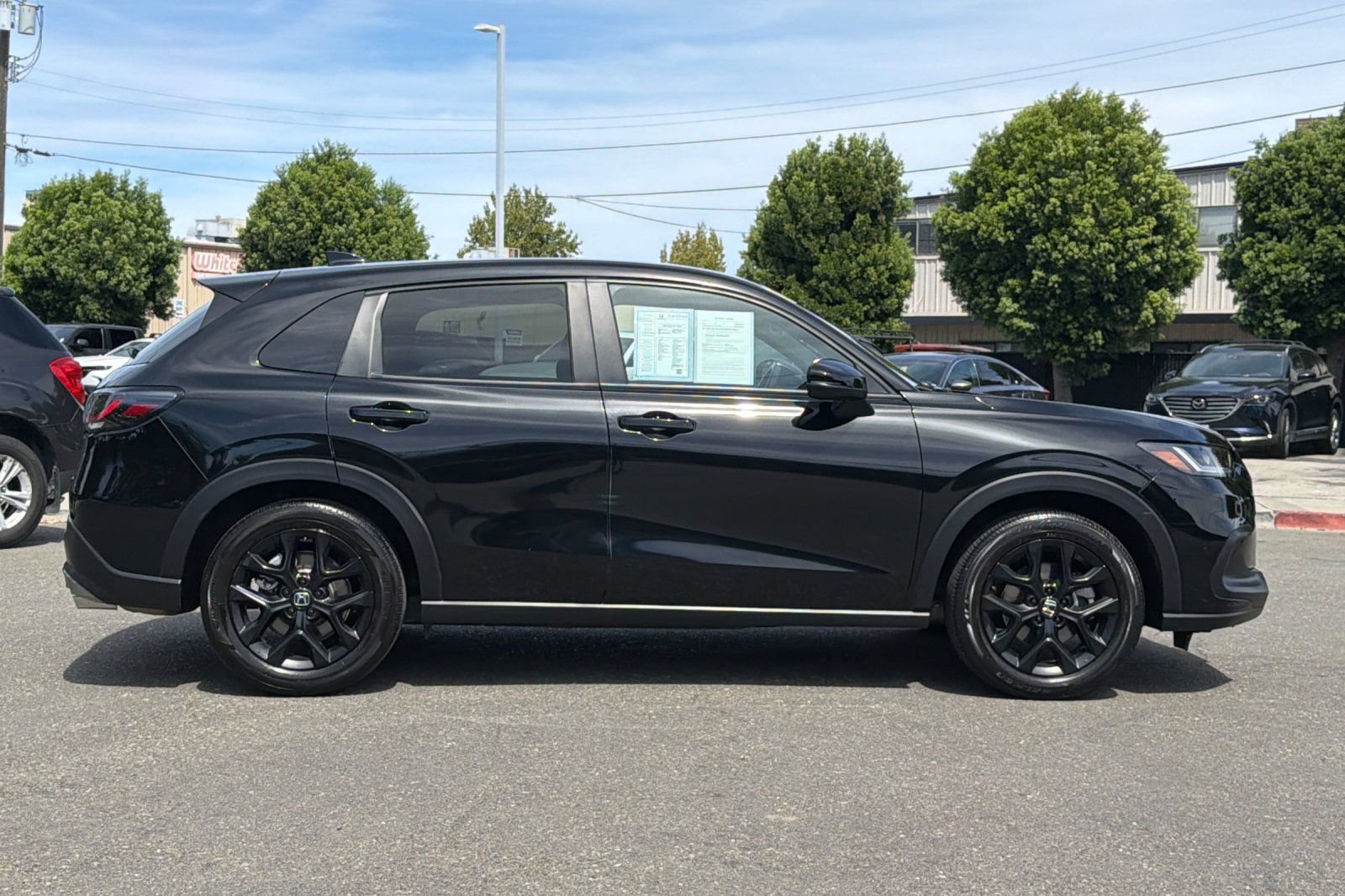 Certified 2025 Honda HR-V Sport image 3