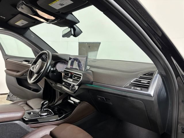 Used 2023 BMW X4 xDrive30i w/ M Sport Package AWD/4WD image 21