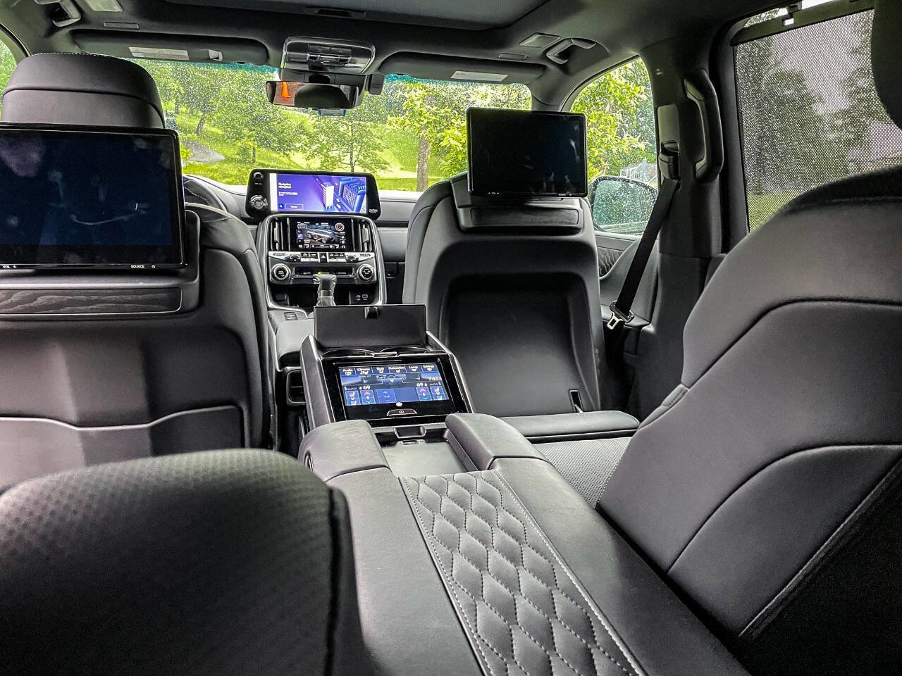 Used 2024 Lexus LX 600 4WD w/ Ultra Luxury Package image 6