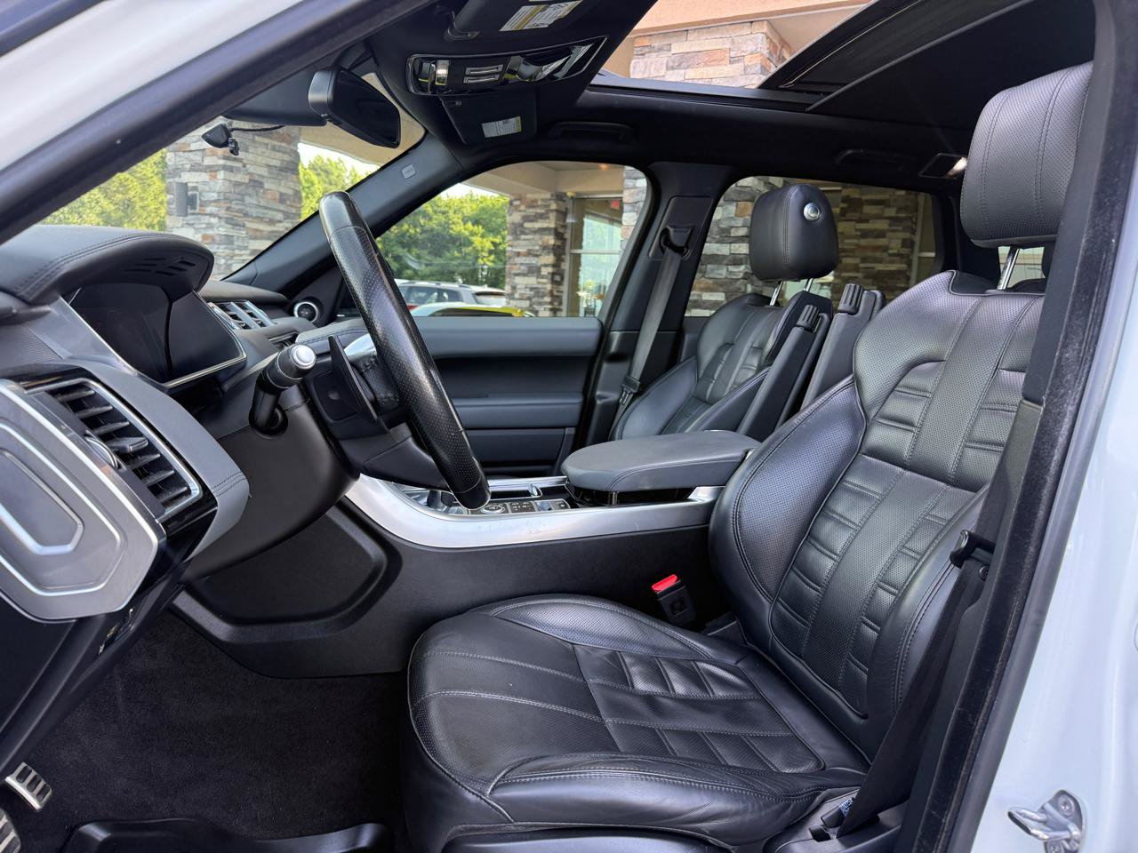 Used 2015 Land Rover Range Rover Sport Autobiography AWD/4WD image 10